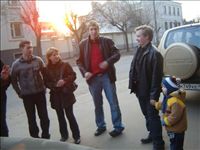 Ванька в окружении