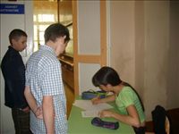 Регистрация юных математиков перед сдачей преподавателям :-)
